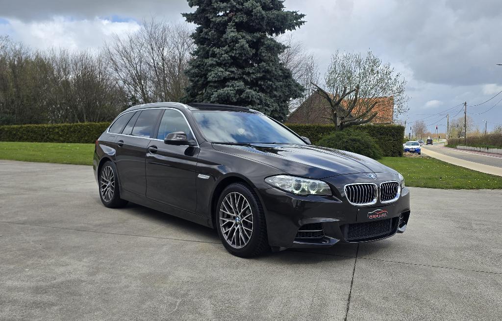 BMW 518 dA Touring Pack M ** Panodak - Xénon ** GAR 12M, Auto's, BMW, 118 g/km, Achterwielaandrijving, 1995 cc, 4 cilinders