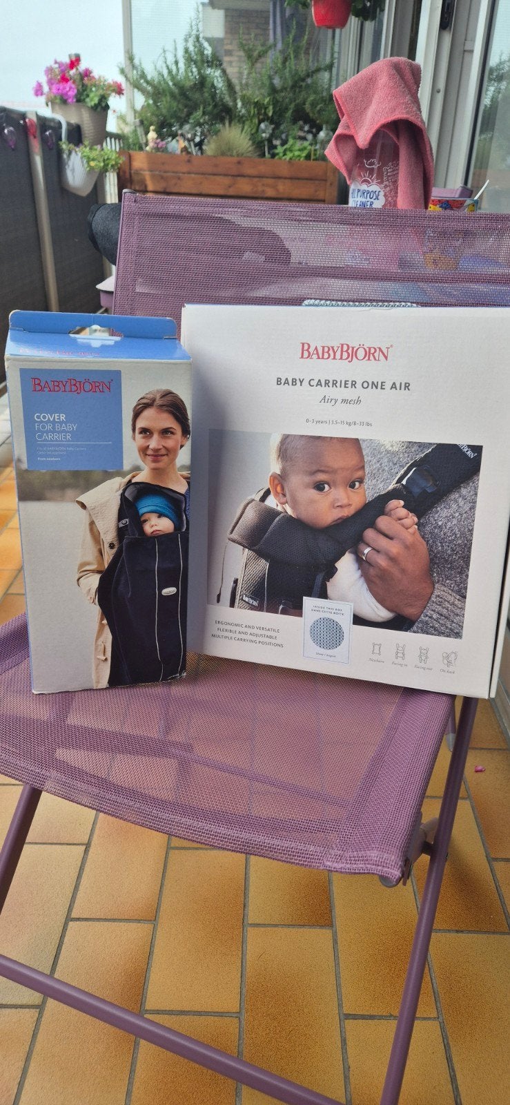 Porte bébé babybjorn + cape coupe vent, Ophalen, Buik of Rug, Zo goed als nieuw, Baby Björn