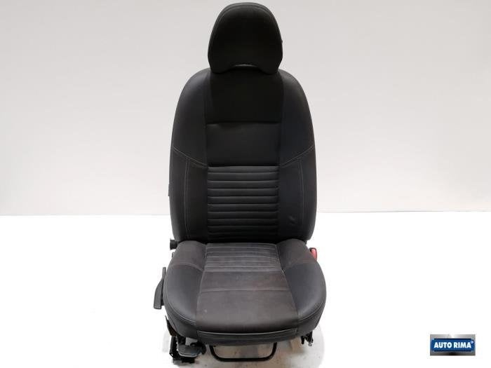 Siège droit d'un Volvo V50, -, 3 mois de garantie, Utilisé, -