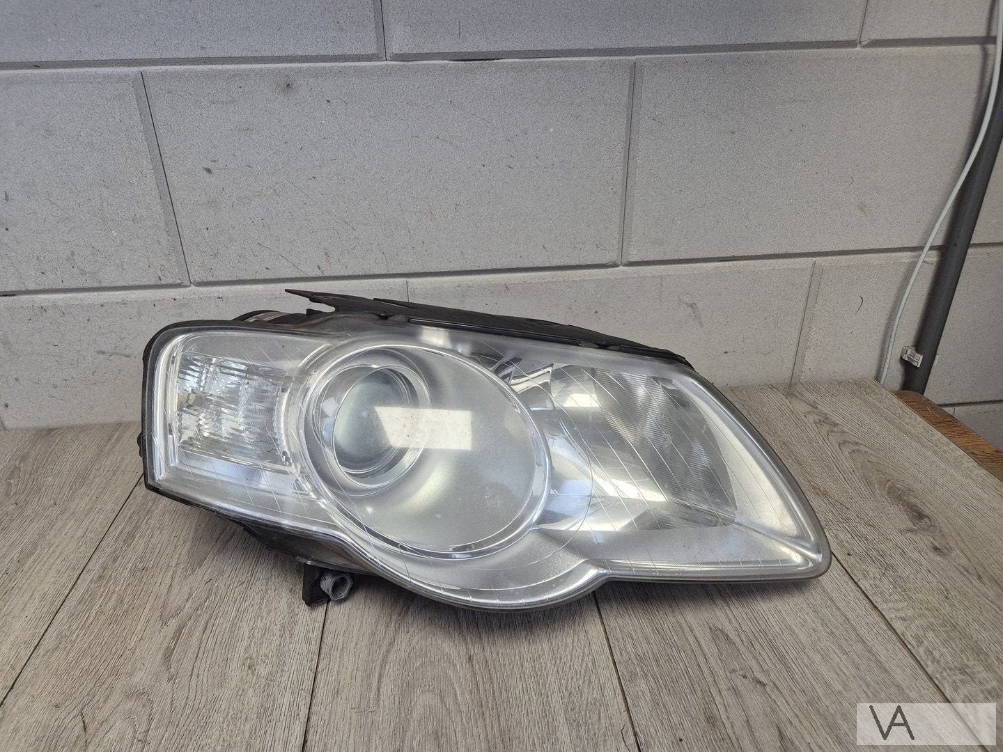 VW Passat 2005 - 2010 koplamp rechts halogeen 3c0941006aa, Auto-onderdelen, Gebruikt, -, Volkswagen, -