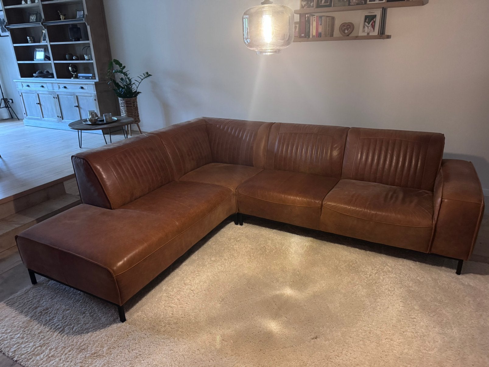 Hoeksalon leder, Enlèvement, Comme neuf