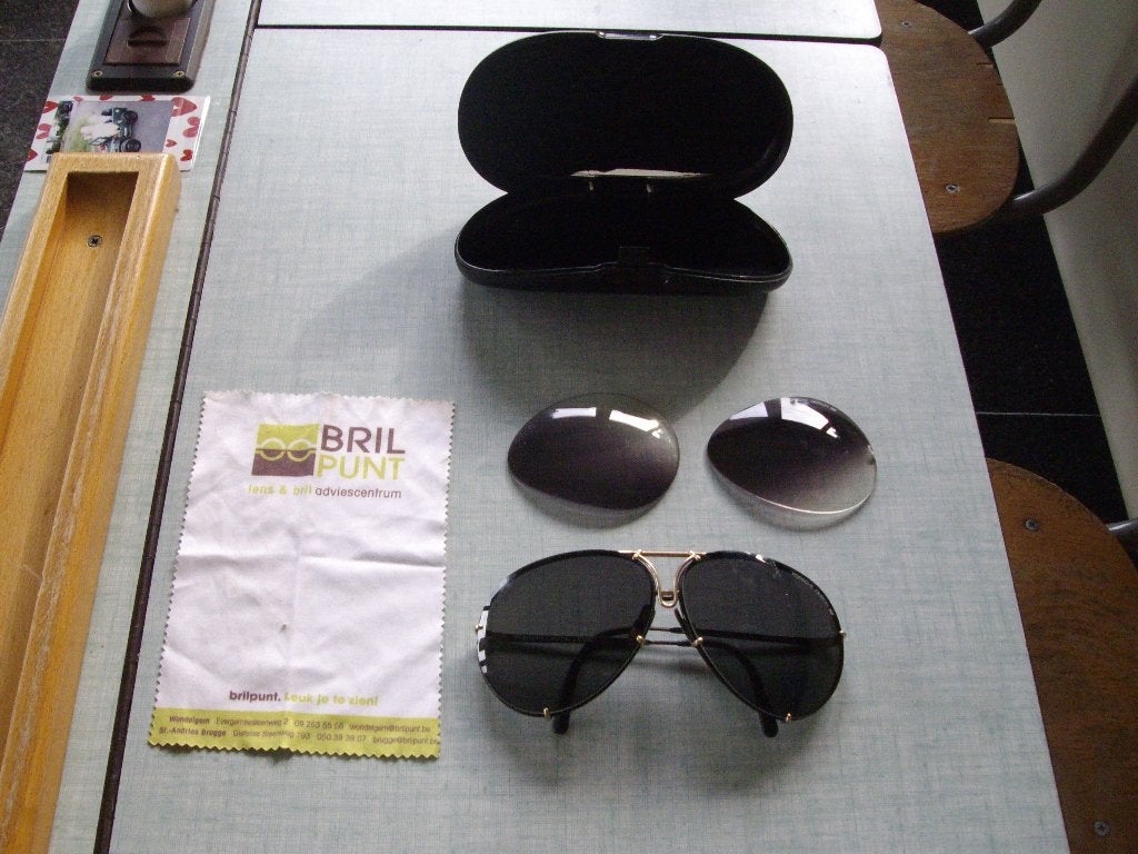 Lunettes de soleil Porsche au design vintage en 1990, Autres marques, Enlèvement ou Envoi, Comme neuf, Lunettes de soleil