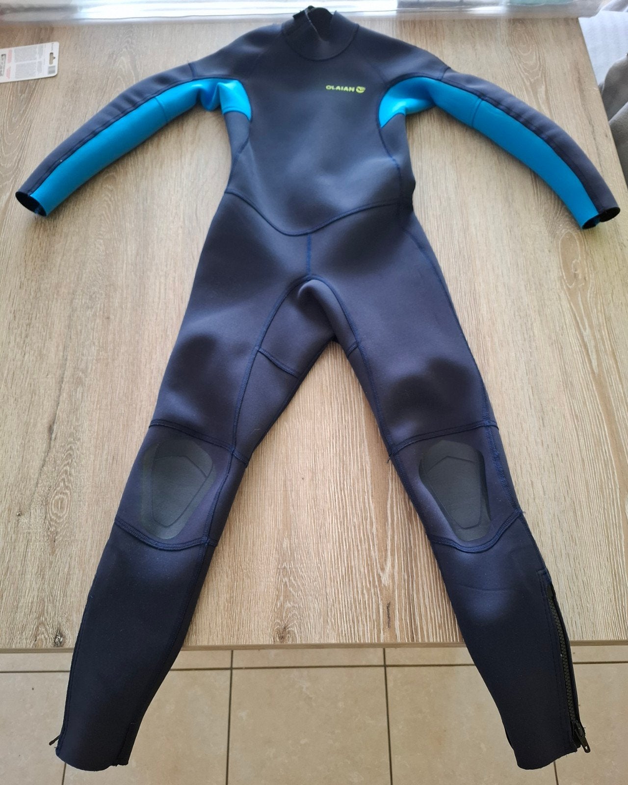 Kids Wetsuit 10 jaar, Sports nautiques & Bateaux, Vêtements nautiques, Neuf, Combinaison étanche, Enfant, Enlèvement