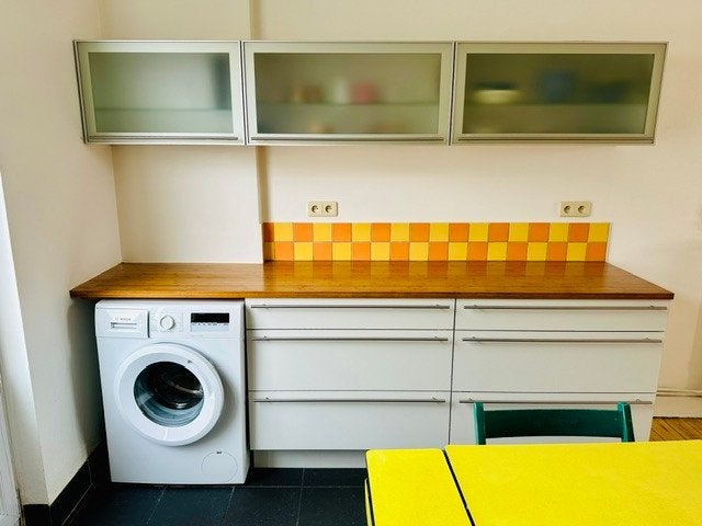 Duplex meublé avec terrasse, quartier calme et sympa, 50 m² ou plus, Bruxelles