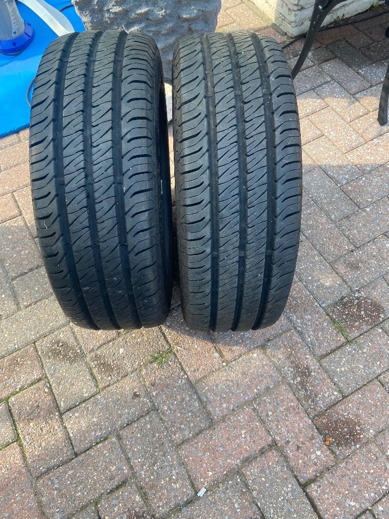 2 aanhangwagen banden, Auto-onderdelen, Banden en Velgen, Ophalen, 15 inch, 205 mm, Band(en)