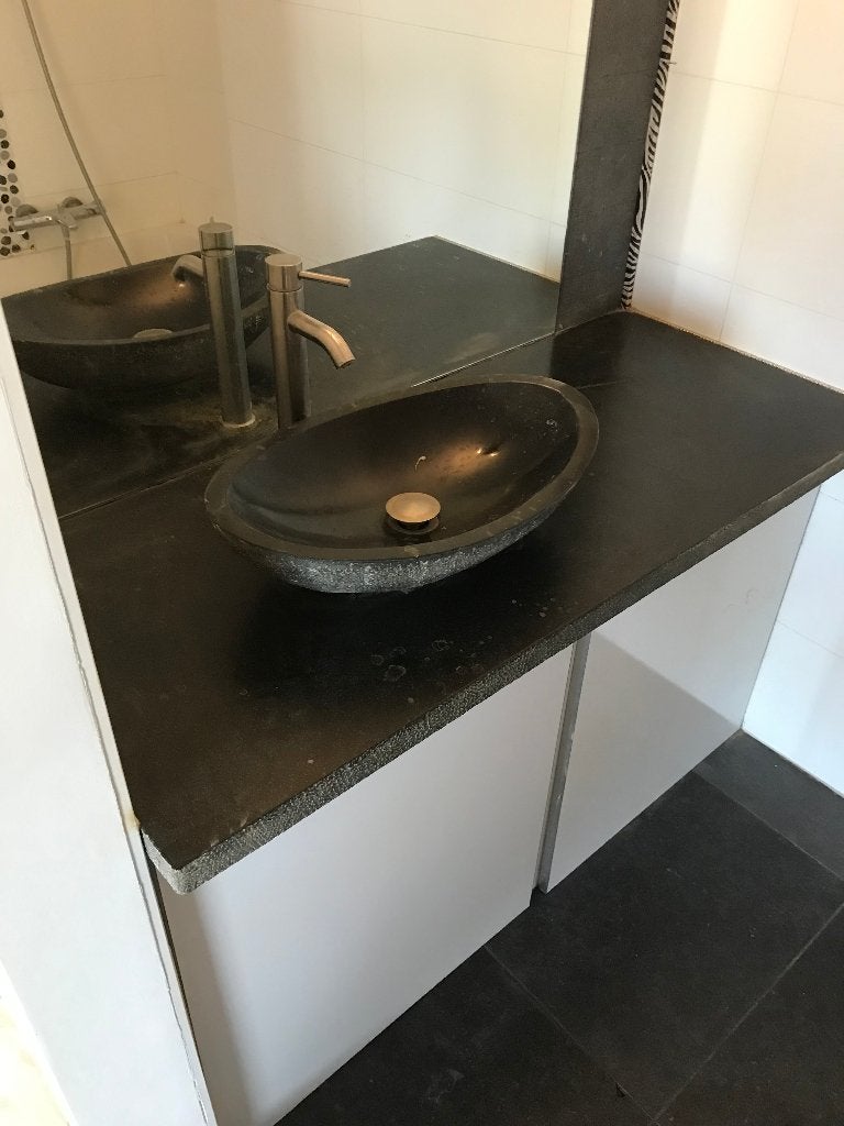 Vasque en granit, Enlèvement, Utilisé