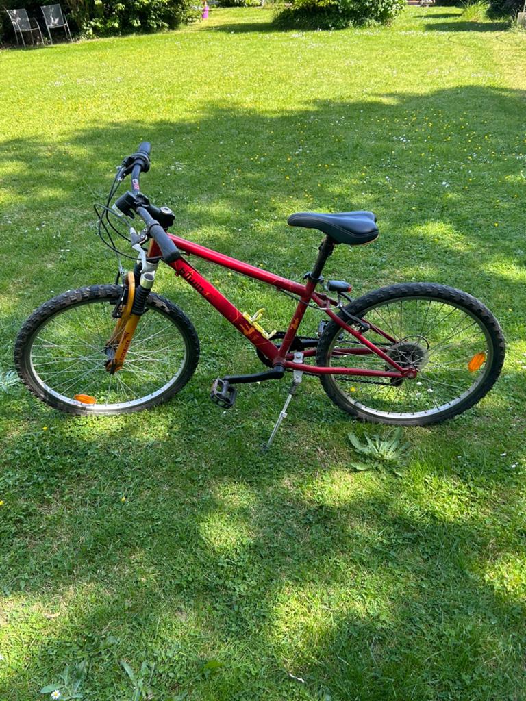 VTT Enfant B’Twin 24 pouces - Rouge, Vélos & Vélomoteurs, Enlèvement, Utilisé