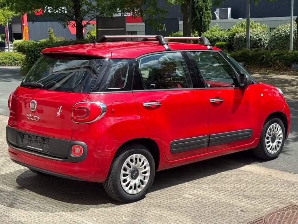 Fiat 500L 1.4 2013 | 5 places · Radio, Autos, Rouge, Achat, Euro 6, Boîte manuelle