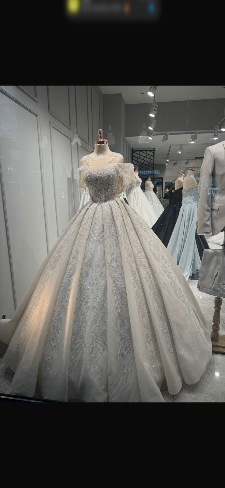 Robe de mariée blache taille M/38 acheté pour 2500€, Enlèvement ou Envoi, Comme neuf, Robe de mariée