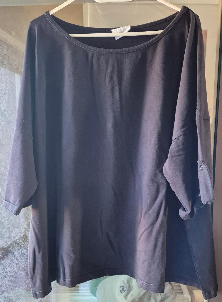 Zwarte T-shirt (Yoek white label) - Maat 52/54, Kleding | Dames, Grote Maten, Ophalen of Verzenden, Zo goed als nieuw, Zwart, Shirt of Top