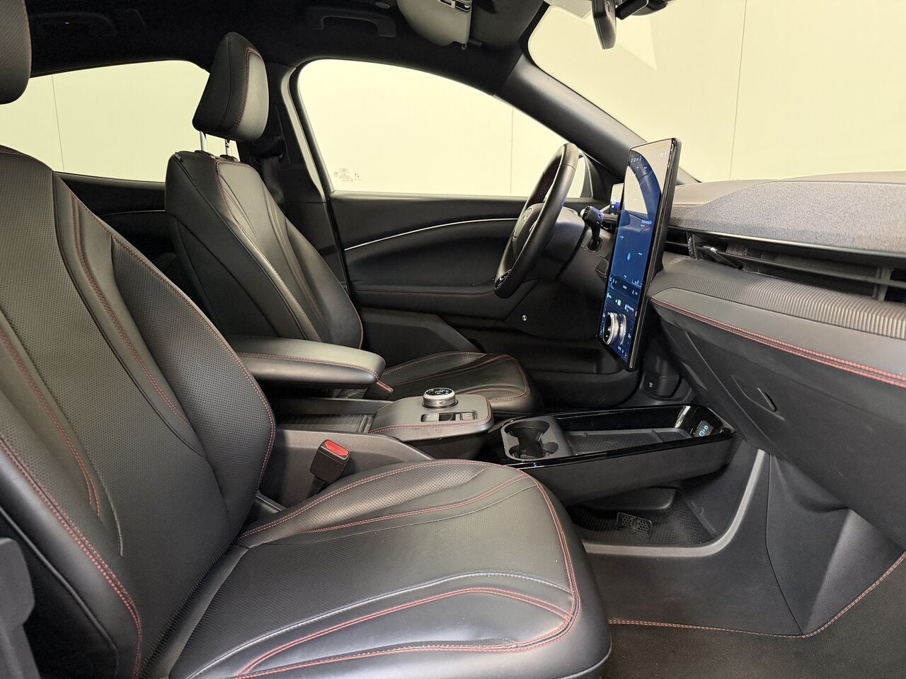Ford Mustang Mach-E Extended Range AWD - SoH 92,5% - 500 KM, Autos, 0 kg, Argent ou Gris, 5 places, Automatique