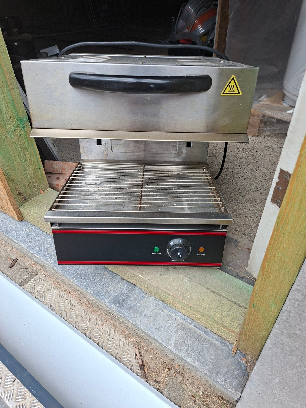 Salamander, Elektronische apparatuur, Contactgrills, Ophalen