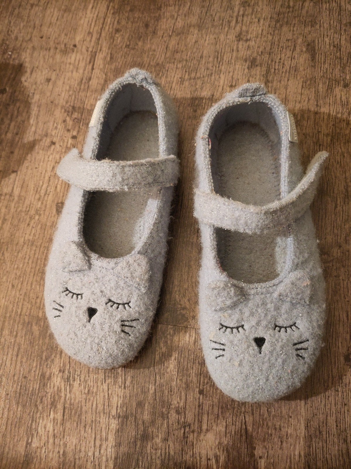 leuke pantoffels / sloffen maat 34, Enfants & Bébés, Enlèvement