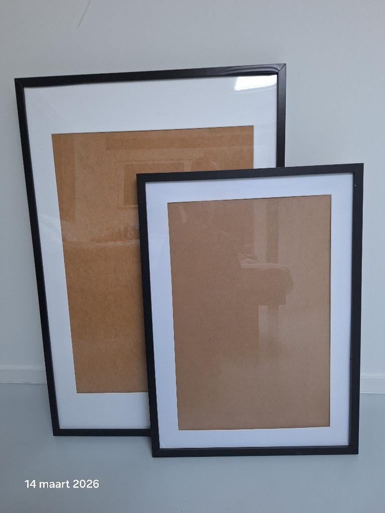 zwarte kader Ikea, Enlèvement