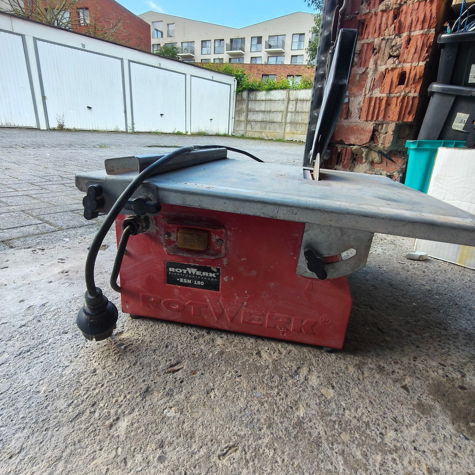 Te koop: Rotwerk ESN 180 Tegelsnijmachine / Natte Zaag, Ophalen
