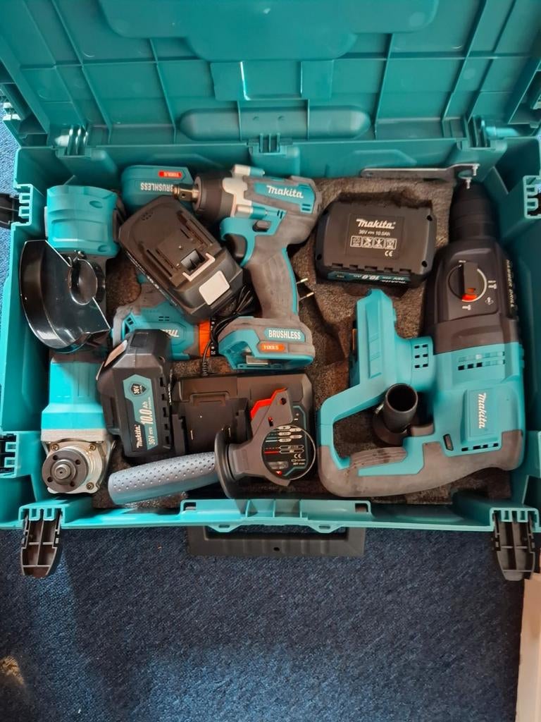 Makita Set, Doe-het-zelf en Bouw, Gereedschap | Boormachines, Ophalen