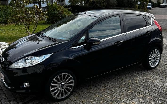 Ford Fiesta 1.25i 60 CV - Pack Titanium, Euro 5, Achat, Boîte manuelle, Entretenue par le concessionnaire