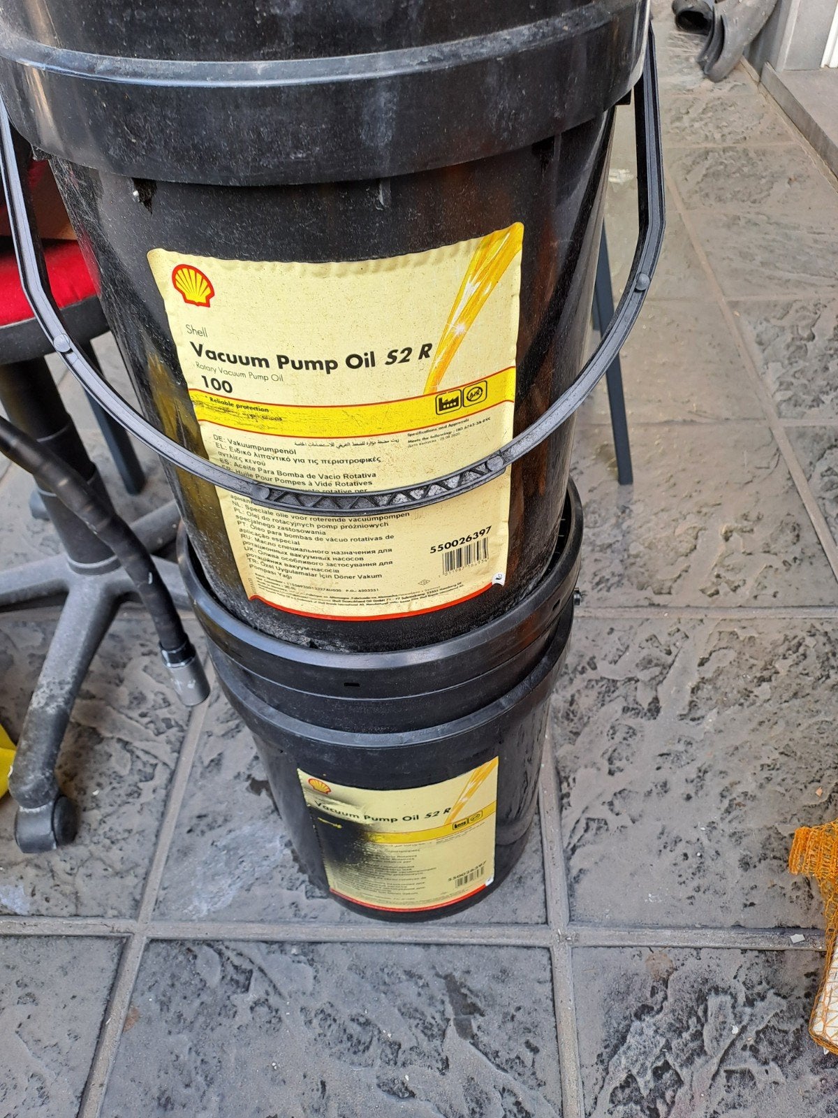 vacuüm olie 10€, Doe-het-zelf en Bouw, 15 tot 20 liter, Ophalen, Nieuw