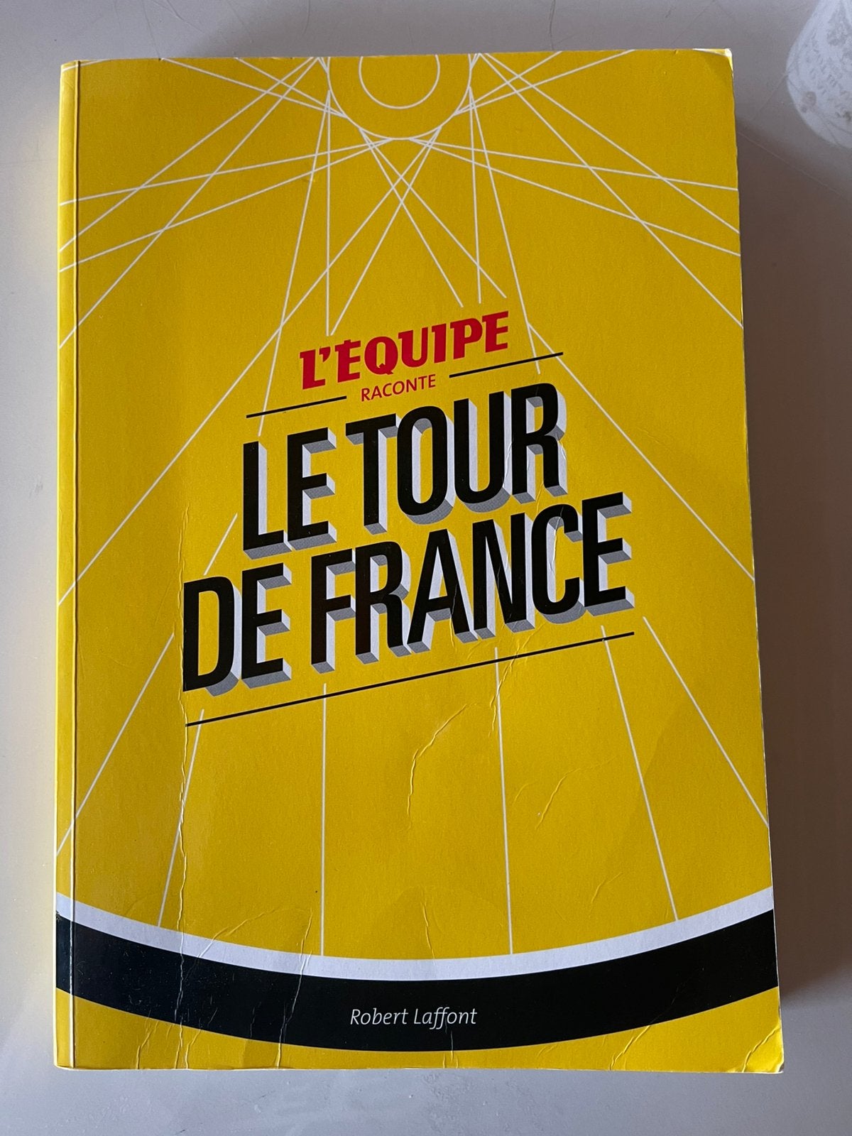 L’Equipe raconte le Tour de France, Enlèvement