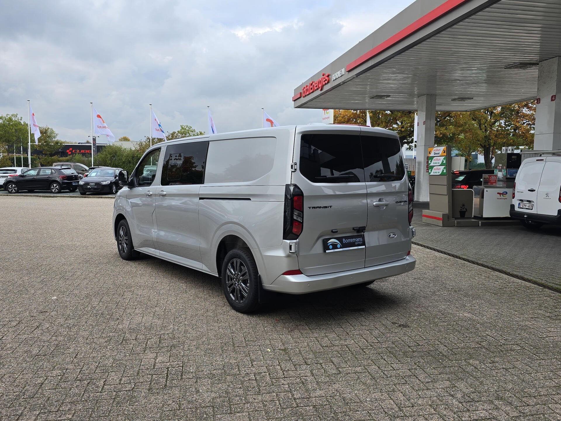 Ford Transit Custom DC 5 PL 2.0 D 170 pk LIMITED FULL OPTION, 0 kg, Argent ou Gris, Achat, Détection des panneaux routiers