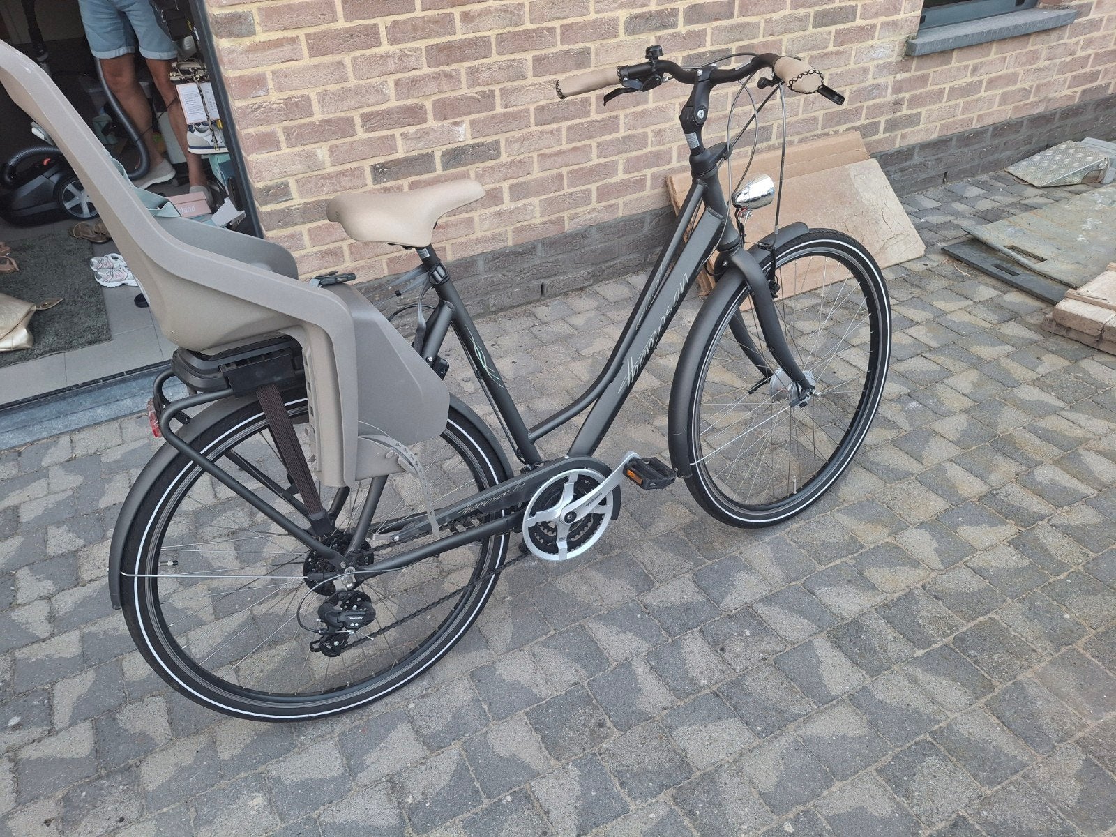 Damesfiets Thompson, Ophalen