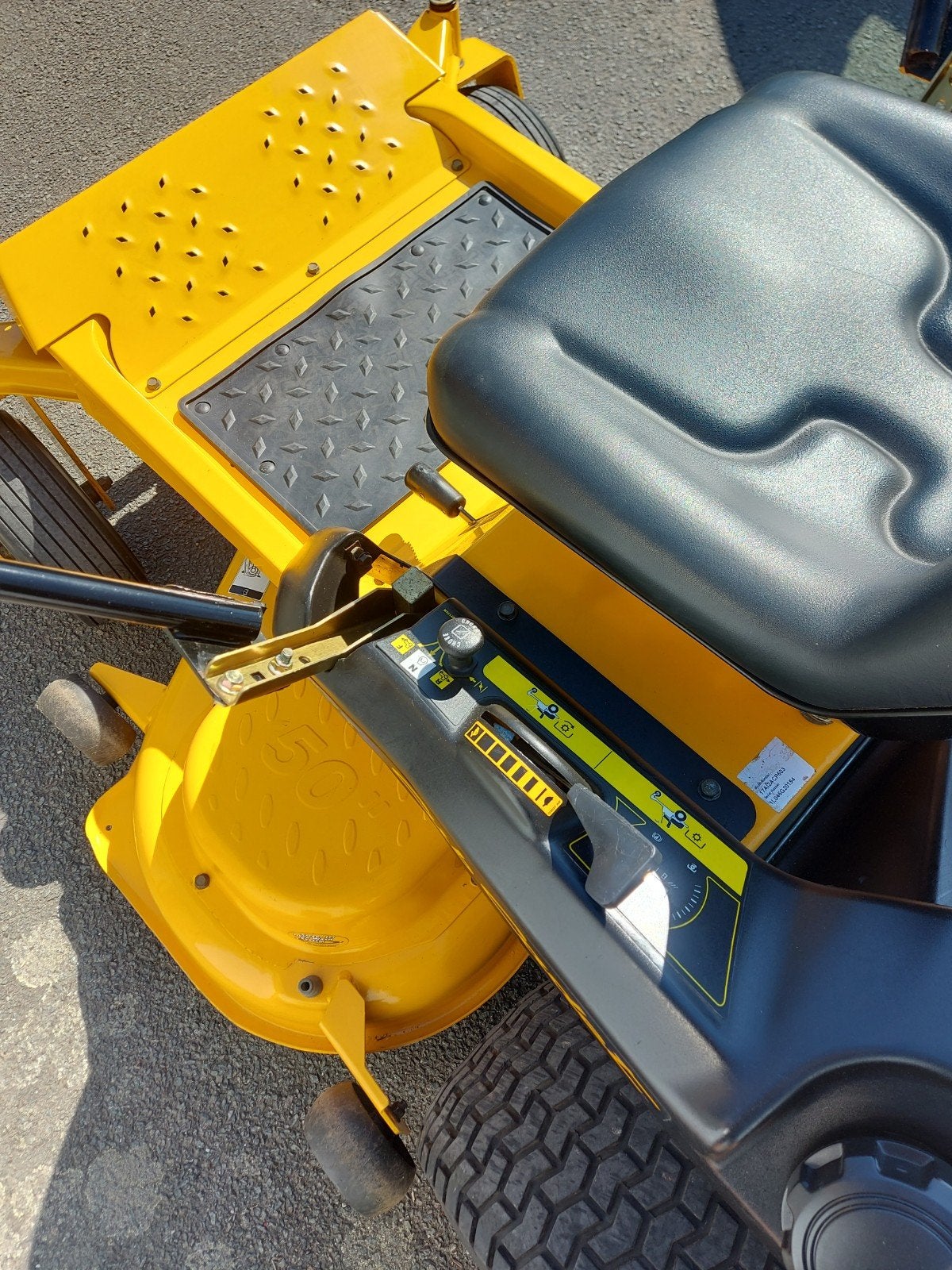 zitmaaier cub cadet, Enlèvement