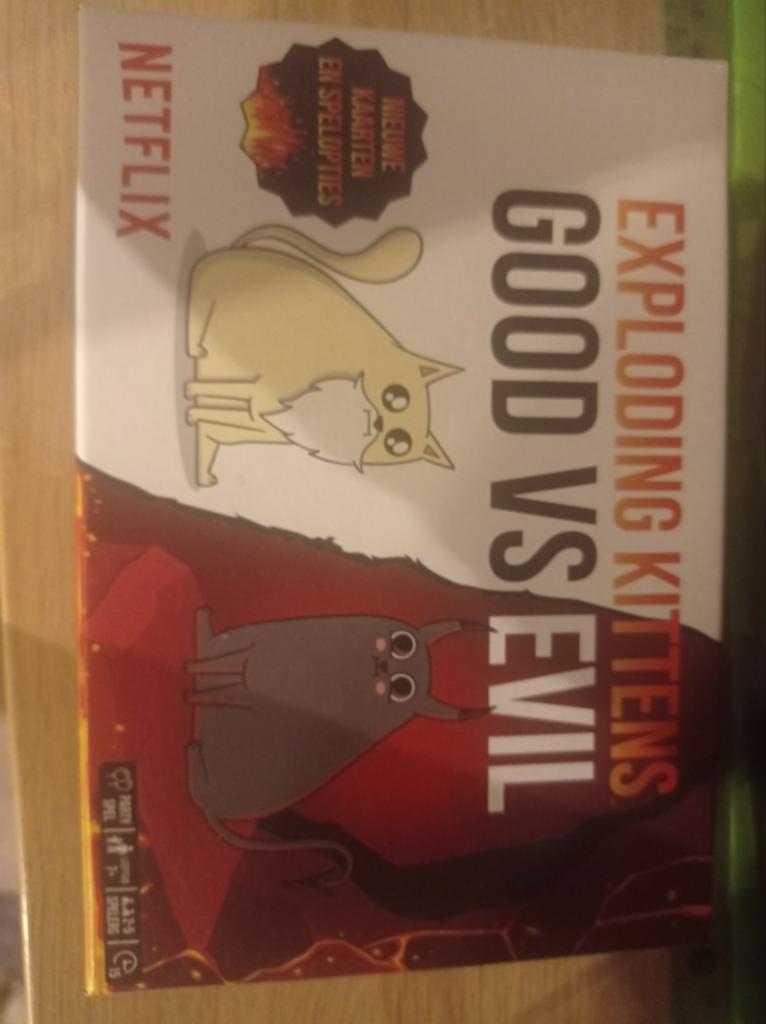 Exploding kittens good vs evil, Vijf spelers of meer, Ophalen of Verzenden, Nieuw