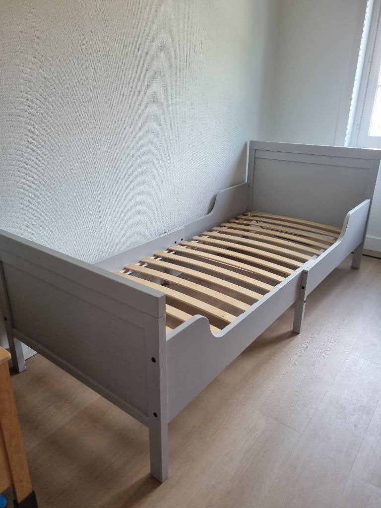 lit de croissance pour enfants ikea, Enfants & Bébés, Chambre d'enfant | Lits, 70 à 85 cm, Sommier à lattes, Enlèvement, 180 cm ou plus
