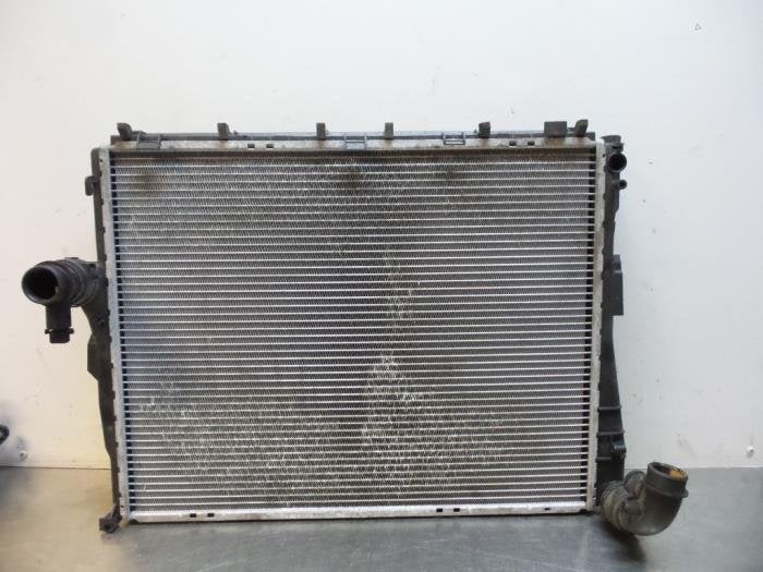 Radiateur d'un BMW 3-Serie (3-Serie 90-), -, Utilisé, -, -