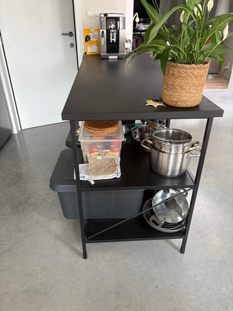Werkblad / onderkasten / pootjes (keukeneiland), Ophalen, Zo goed als nieuw