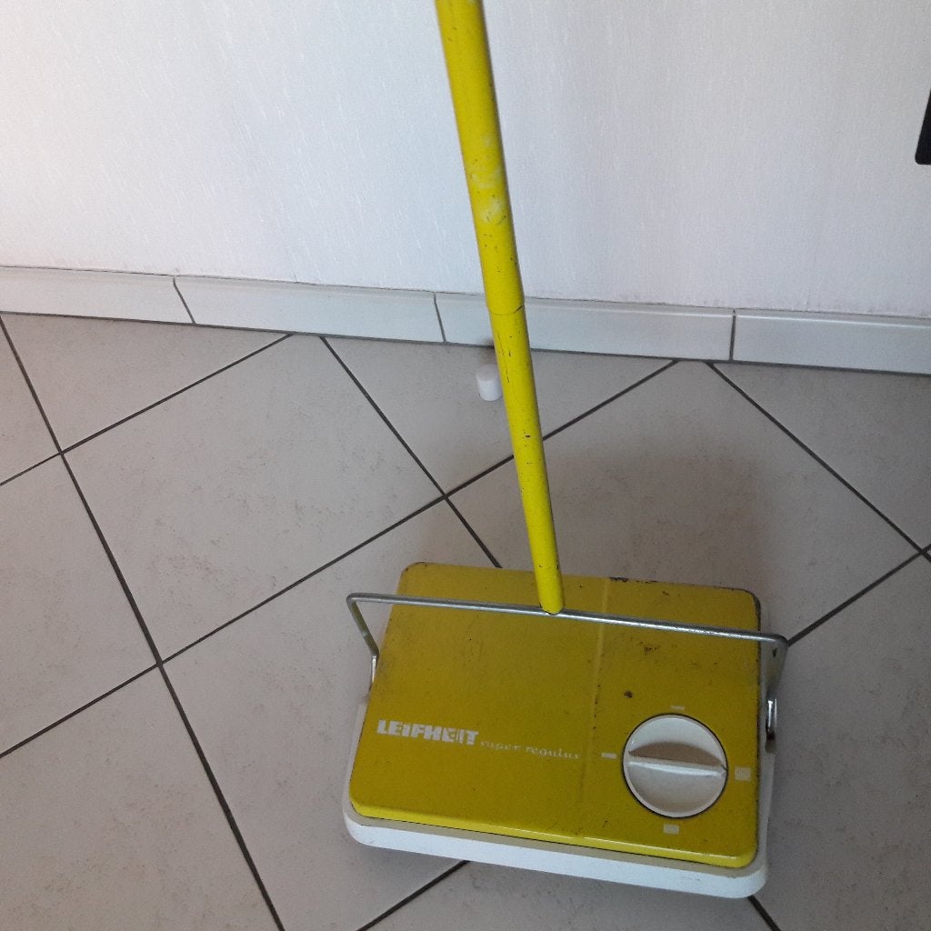 tapijt roller Leifheit metaal, Huis en Inrichting, Schoonmaakartikelen, Ophalen, Overige typen