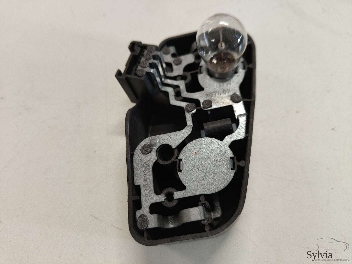 Lamp fitting rechts achter op klep BMW 3 serie E46 Sedan Tou, Gebruikt, -, -, Ophalen of Verzenden