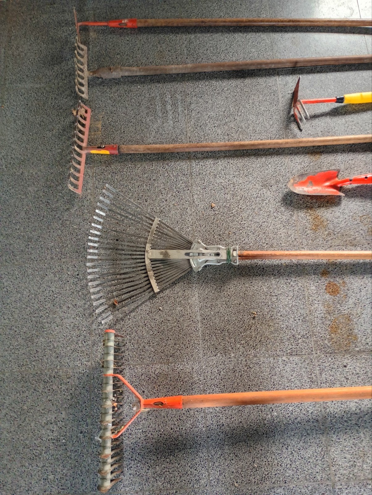 set tuingereedschap, Ophalen, Gebruikt