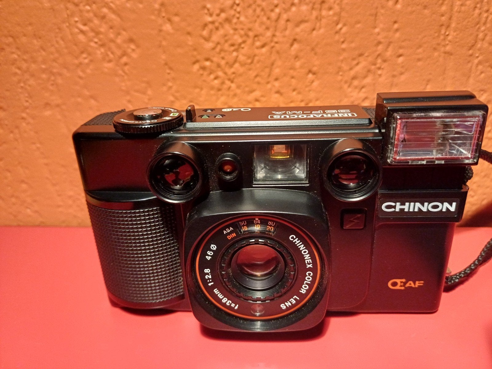 CHINON 35F-MA Infrafocus Compact camera 35mm., Audio, Tv en Foto, Ophalen of Verzenden, Compact