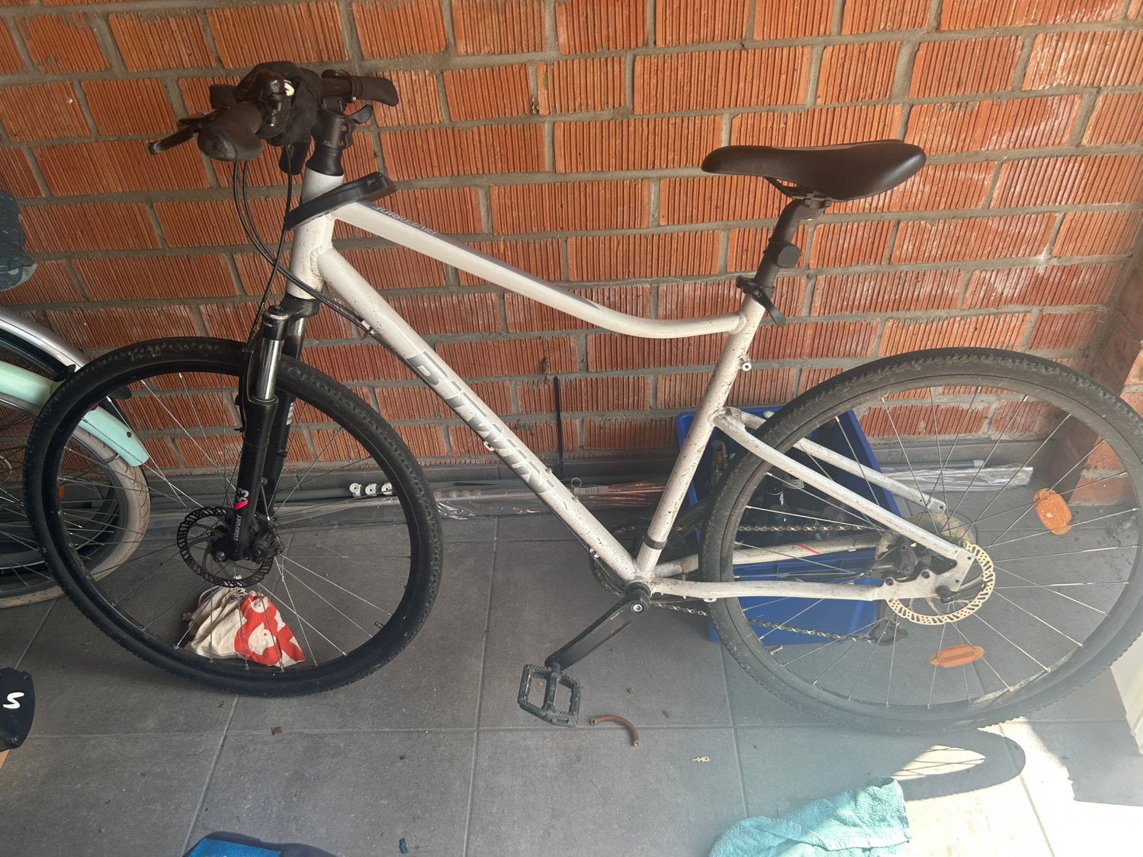 Moutainbike B-TWIN, Minder dan 10 versnellingen, Vering, Zo goed als nieuw, Schijfrem
