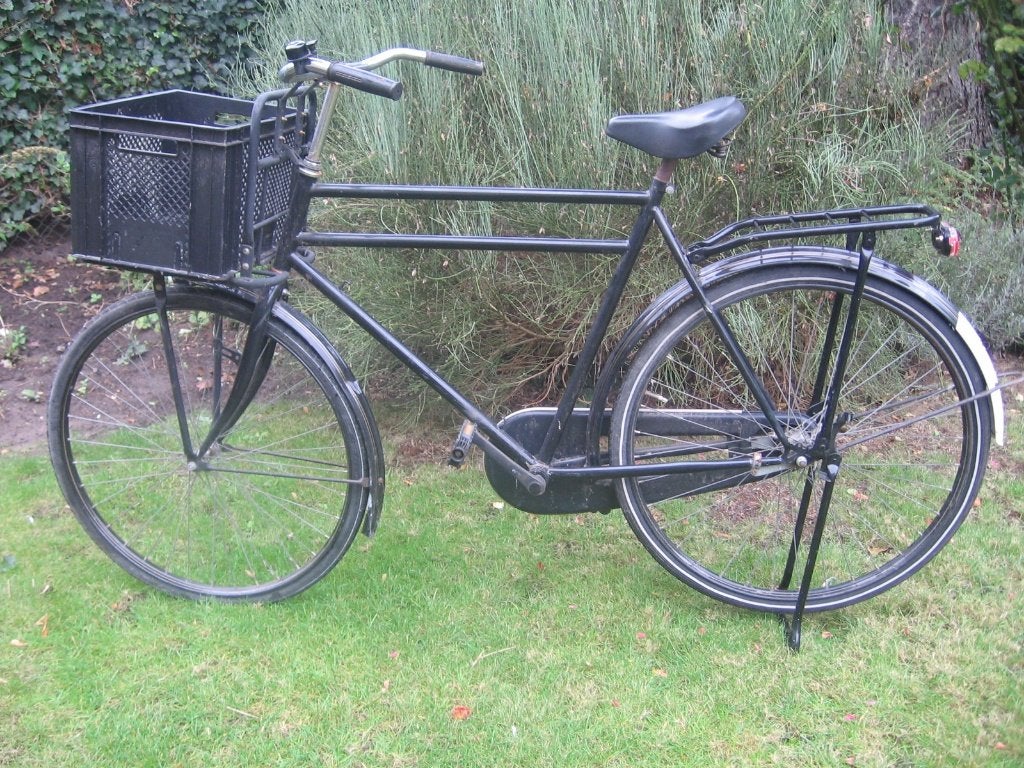 28 inch zwarte ijzersterke herenfiets zonder versnellingen, Fietsen en Brommers, Terugtraprem, Gebruikt, 61 tot 65 cm, Ophalen