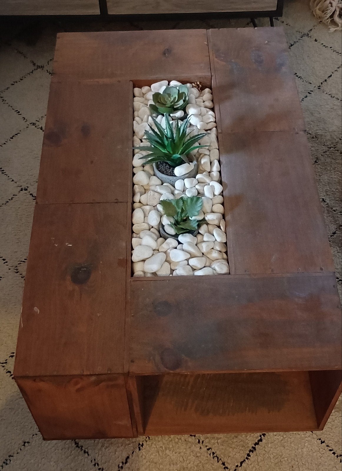 table basse en caisse à vin, Maison & Meubles, 50 à 100 cm, Comme neuf, Enlèvement, 50 à 100 cm