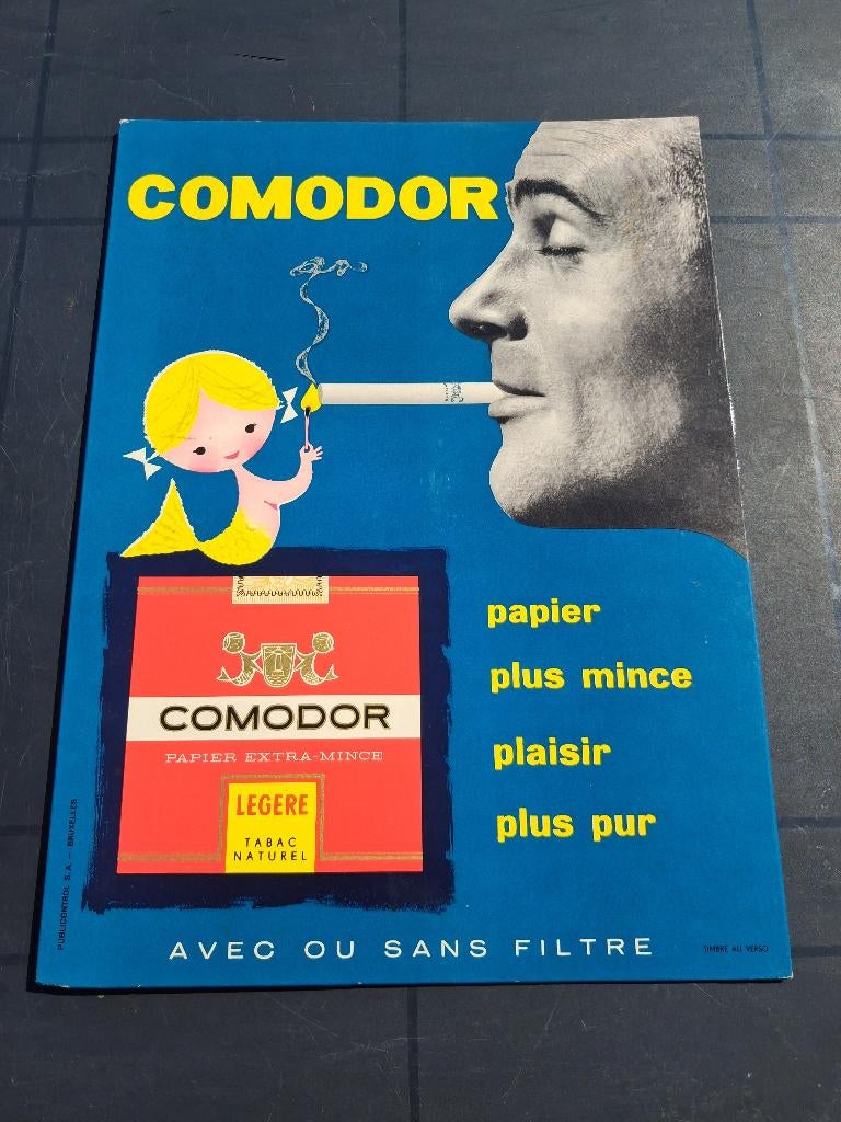 cigarettes comodor... carton.. timbre fiscal F2..., Enlèvement ou Envoi, Comme neuf, Panneau publicitaire