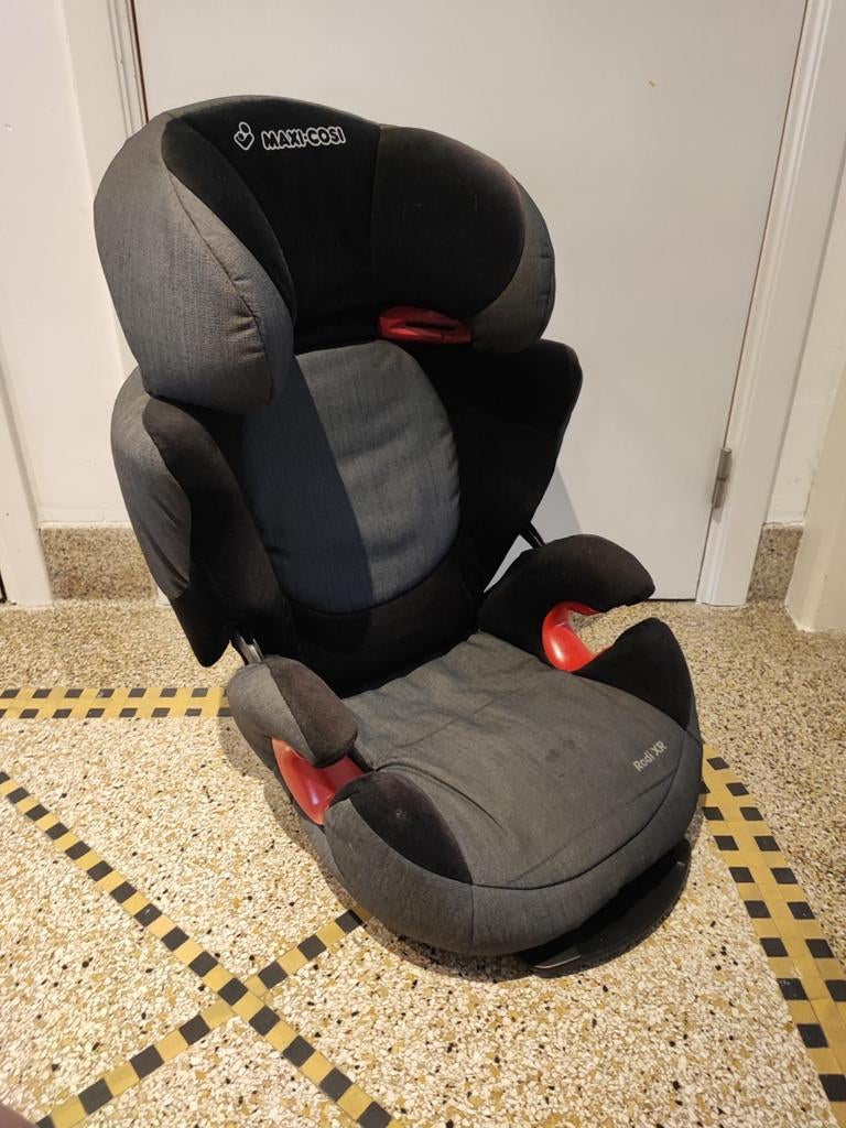 Autostoeltje kinderen Maxi Cosi, Ophalen