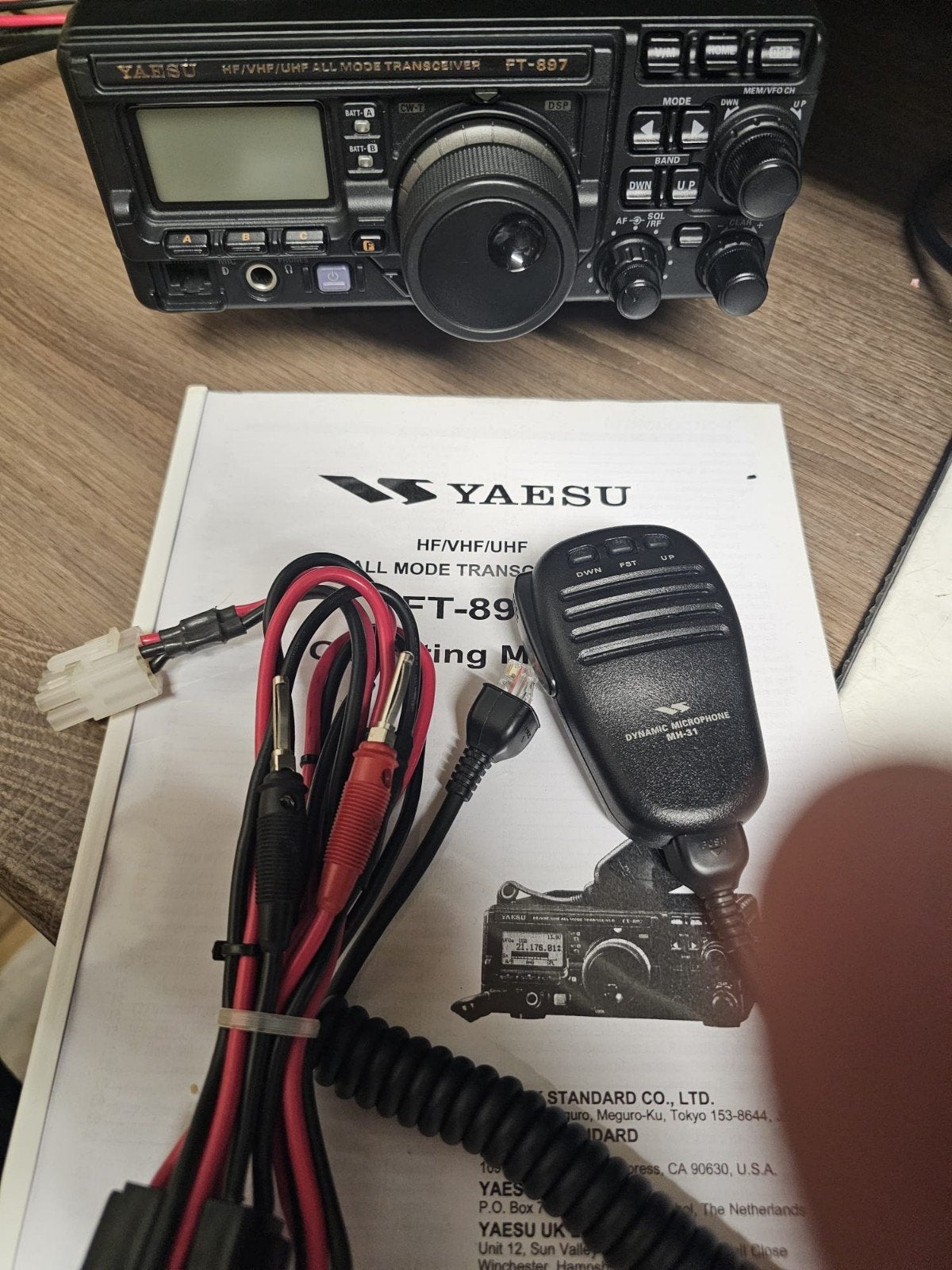 Yaesu FT 897 D, Telecommunicatie, Zenders en Ontvangers, Zo goed als nieuw, Zender en Ontvanger, Ophalen of Verzenden