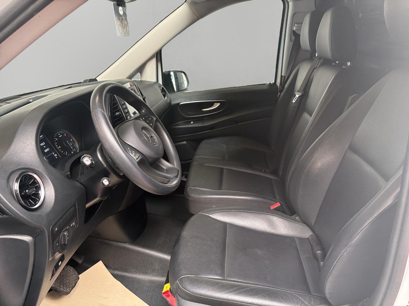 Mercedes-Benz Vito 116 CDI L2 (bj 2024), Automaat, 4 deurs, Gebruikt, Zwart