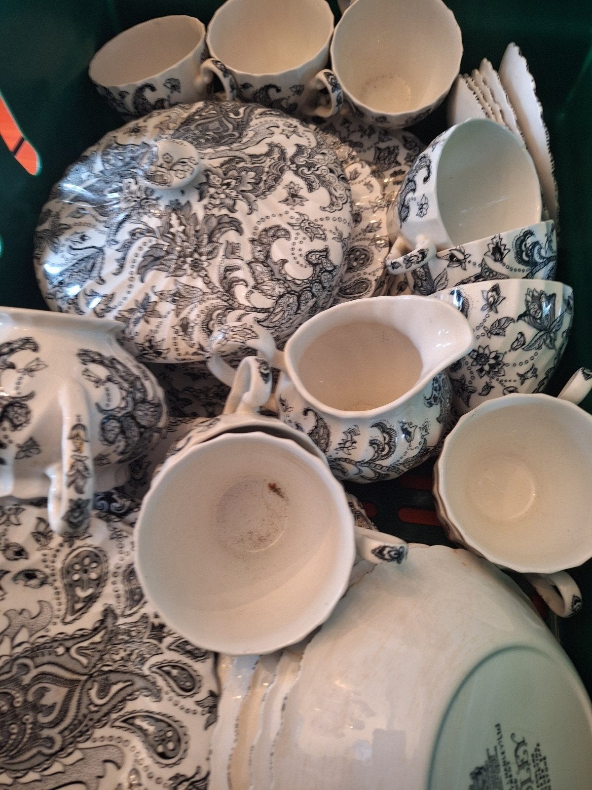 restant servies Johnson bros  handmarks  name Paisley, Enlèvement