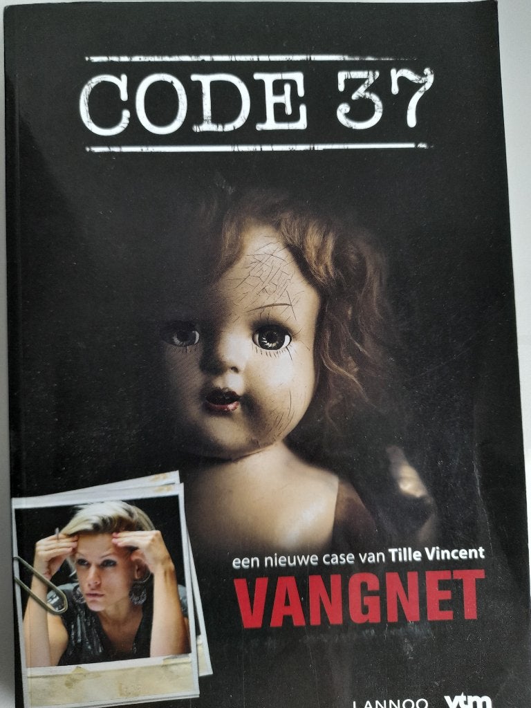 Code 37. 7 boeken, Boeken, Ophalen of Verzenden, Zo goed als nieuw
