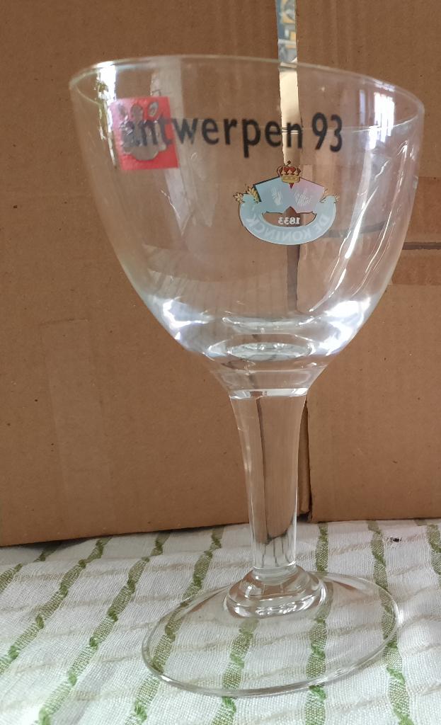 Souveniers Eurosail Antwerpen '93 (bierglazen en wijn), Ophalen of Verzenden, Zo goed als nieuw, Bierglas