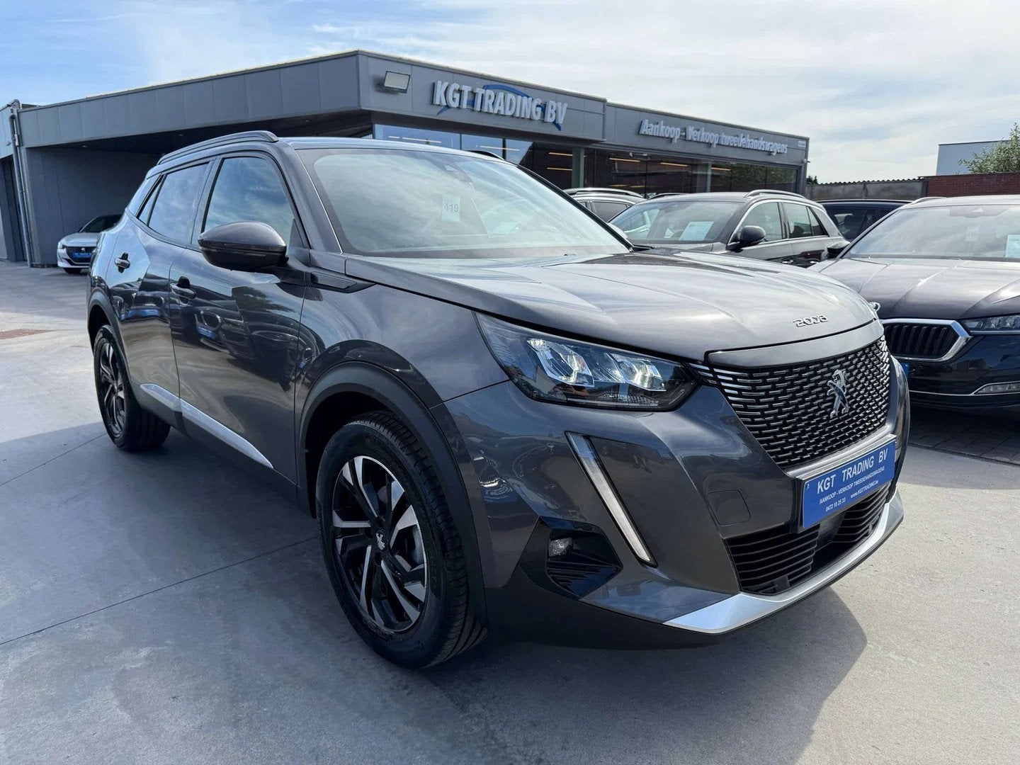 Peugeot 2008 1.2i 130PK AUTOMAAT ALLURE LEDER VIRTUAL CAMERA, Autos, Argent ou Gris, Achat, Euro 6, Entreprise
