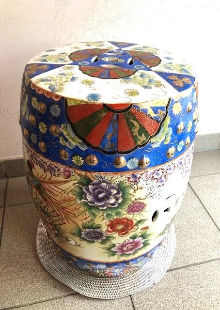 Chinese bijzet tafel Tuin stoel famille rose Antiek😍💎🤗, Ophalen of Verzenden