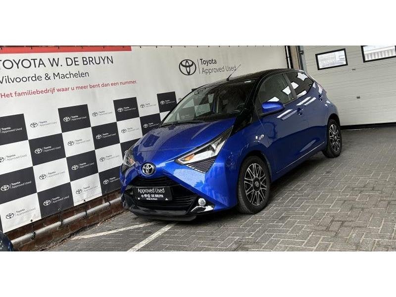 Toyota Aygo x-clusiv, Auto's, Blauw, 72 pk, Bedrijf, Handgeschakeld