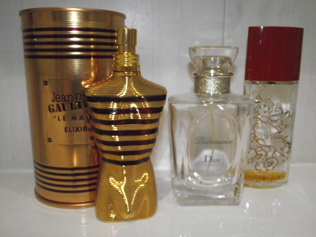 collection flacons, Envoi, Utilisé, Bouteille de parfum