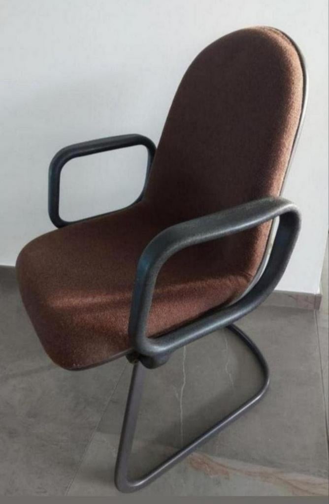 Les chaises Stoll Geroflex sont des sièges robustes et confo, Maison & Meubles, Enlèvement