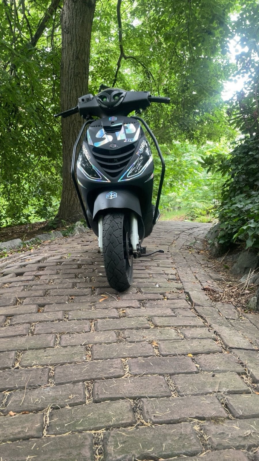 piaggio zip, Fietsen en Brommers, Scooters | Piaggio, Zo goed als nieuw, Zip, Klasse A (25 km/u), Benzine, Ophalen of Verzenden